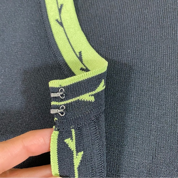 Finite Open Black Cardigan Green Ivy Leaf Trim Woman XXL Sweater Top Lon… - Picture 5 of 9